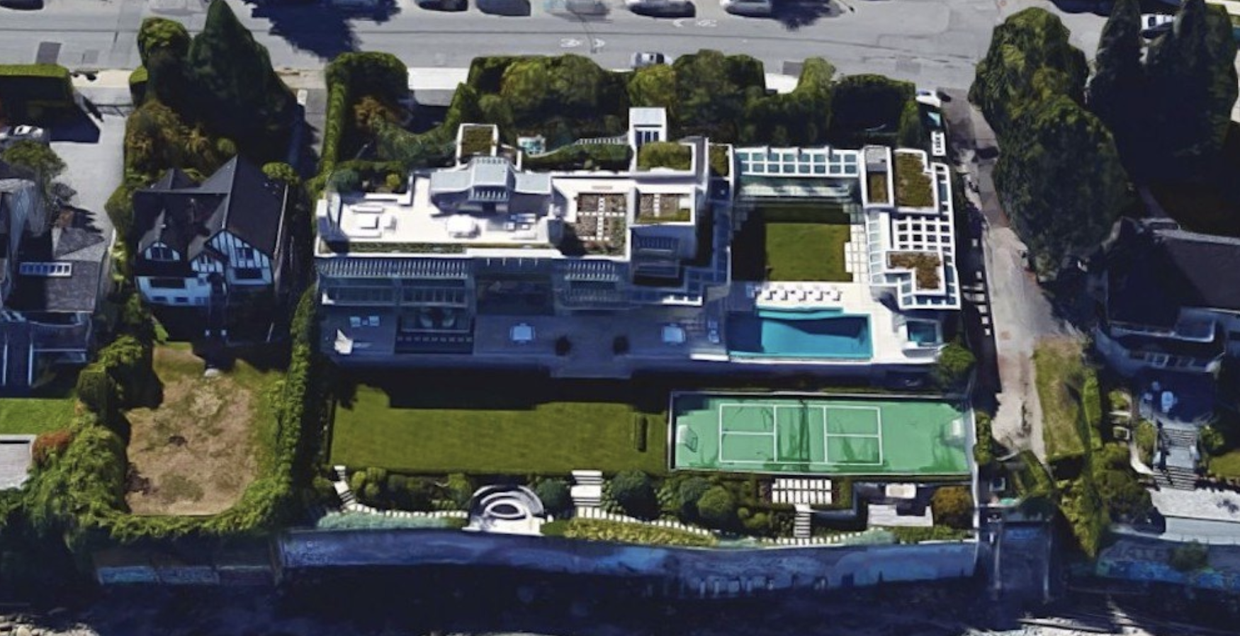 
                    Google Streetview image of Chip Wilson's 16,000 sq-ft mansion in Vancouver.